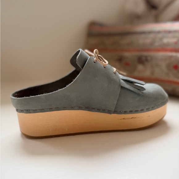 NWOT BRYR Zoe Wooden Platform Clog with Kilt Tassel Tongue in Agave - size 36 - Picture 5 of 11